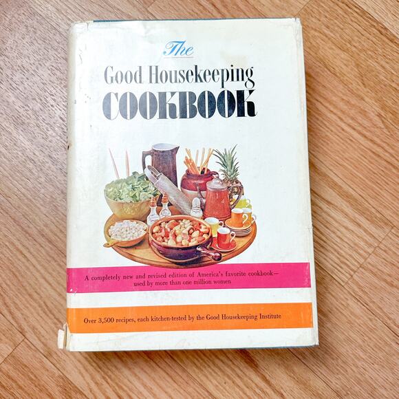 Copyright 1963 The Good Housekeeping Cookbook - Picture 1 of 5